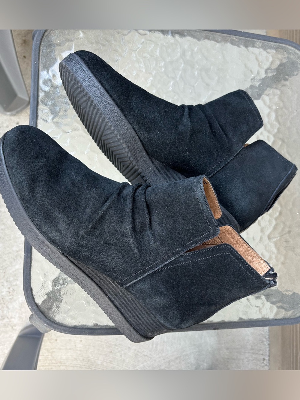 Dansko Women’s Stephanie Waterproof Black Suede Ankle Boots EUC